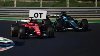 Il dilemma della Ferrari per battere la Mercedes