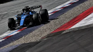 Williams outlines timeline of F1 upgrade plan for “completely new car”