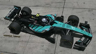 Aggiornamenti Mercedes: il nuovo fondo è ispirato a Ferrari