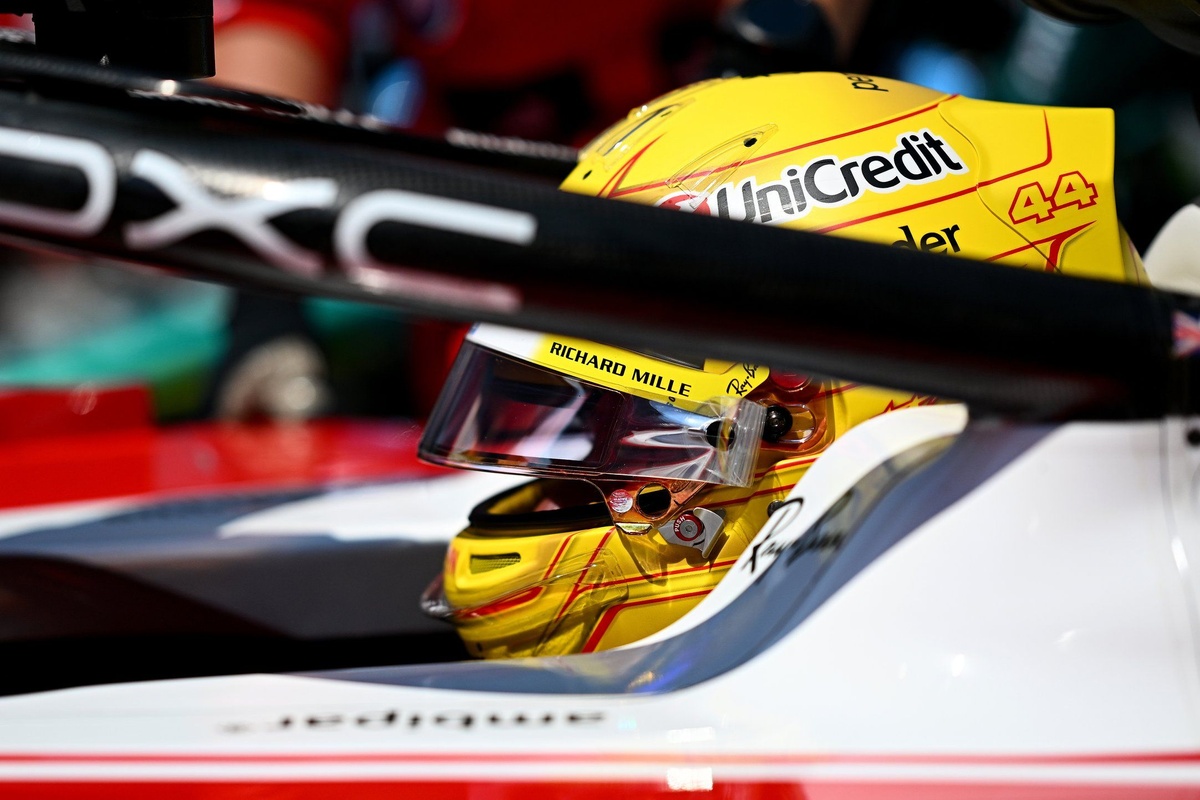 F1 | Hamilton si aspetta uno dei weekend più difficili: "Il gap sui rettilinei potrebbe essere doppio"