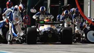 Ferrari battuta…da Racing Bulls: il record del pit stop più veloce passa a Faenza
