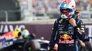 Gli ingegneri non lo ascoltano, Lambiase escluso: Verstappen è una furia. E può già liberarsi per il 2027