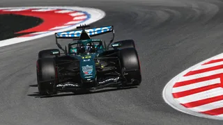 Alonso dismisses '2-second' Aston upgrade hype