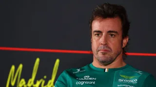 Aston Martin hoping to avoid ‘dramatic’ Fernando Alonso F1 decision
