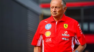 Vasseur dice basta al ‘campioni del venerdì’: “Non ha senso essere i più veloci nelle libere ma non in qualifica…”
