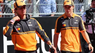 Zak Brown gives firm 'order' to Lando Norris, Oscar Piastri after Singapore GP clash