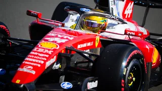 Hamilton e la ‘formula magica’ per far funzionare le F1 2026: “Dipende tutto da come si usa l’acceleratore”