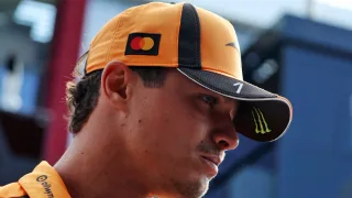Lando Norris rages at paparazzi after feeling "violated" by private life invasion