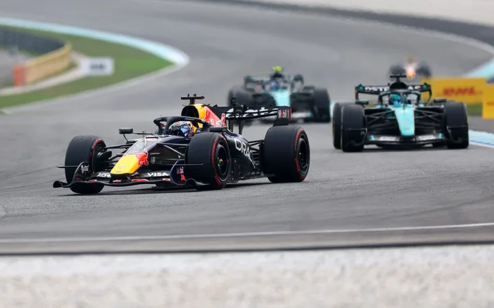 Verstappen dominates Malaysia F1 race after early chaos