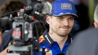 Verstappen considers pit lane start but Red Bull opt not to change RB22 engine