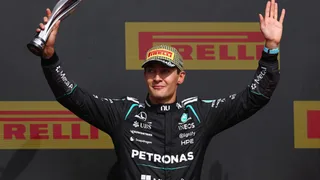 Russell, la fortuna non basta: “Sorriderò se capirò perché ero così lento in qualifica”