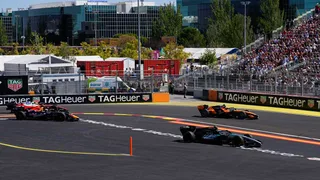 Hamilton risponde a Verstappen: “Non l’ho visto. La partenza? Una bella battaglia”