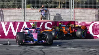 La FIA non ascolta Norris: per Colapinto solo 5 posizioni in griglia. E Russell e Verstappen lo scagionano