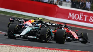 Mercedes explains "out of phase" developments compared with other F1 teams