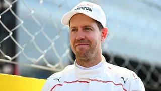 L’emozione di Vettel per il giro sulla F2002 di Schumacher: “Fosse qui gli direi ‘Guidala tu, è tua’”