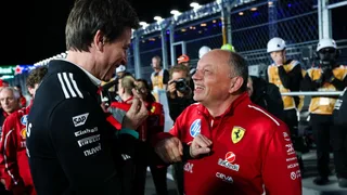 F1 | Wolff, la Ferrari e il budget cap: quando la partita si gioca davanti ai microfoni