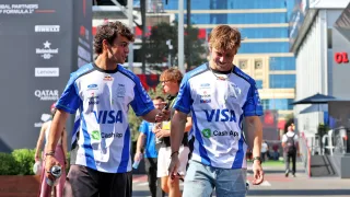 Arvid Lindblad and Liam Lawson make-up after Baku restart collision