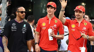 Bearman: “Voglio la Ferrari, ma non aspetterò per sempre. Rinascita Hamilton? Per il mio futuro non è ideale, ma…”
