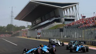 F1 Budapest, il caos con le bandiere blu e il sistema GPS scagiona (un po’) Carlos Sainz