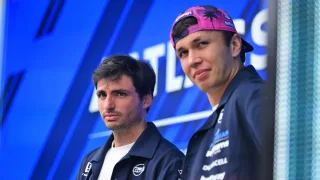 Carlos Sainz makes key Madring admission as both Williams drivers call for changes