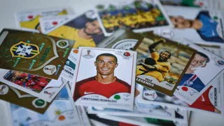 Il licenziamento in tronco di Enzo Ferrari dietro la nascita dell’impero delle figurine Panini