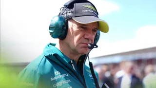 Adrian Newey holds Mercedes W17 inspection at British GP