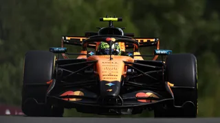 McLaren, un venerdì di problemi e progressi. Norris: “Non ci facciamo illusioni”