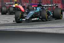 Russell rivela: “5 team su 11 hanno votato contro le ali aperte tra Curva-1 e Curva-3, e non sono stati i motorizzati Mercedes”