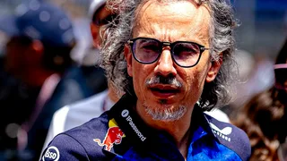 Mekies sull’ADUO: “C’è un grande rischio per la Red Bull, la situazione va chiarita”