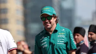 Alonso extends F1 career into 2027