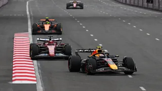 Baku: il rettilineo record stronca la batteria, ma lo spettacolo ringrazia