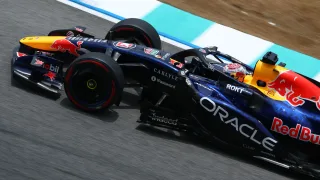 Max Verstappen shocks Mercedes with stunning F1 Bahrain GP in Malaysia pole position
