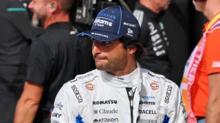 Carlos Sainz breaks silence on Audi transfer rumours amid new Williams F1 deal