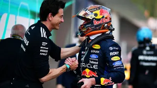 Verstappen e Wolff alimentano le voci di mercato: i due ancora in vacanza insieme – FOTO